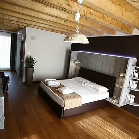 Alloggio per agriturismo Corte San Felice *