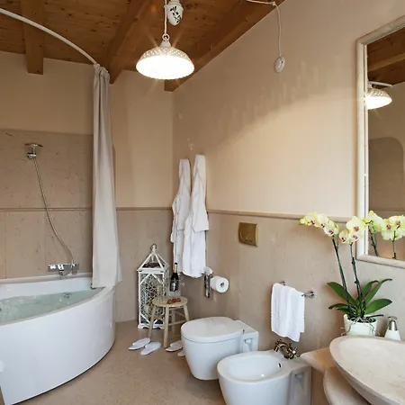 Farm stay Corte San Felice Verona