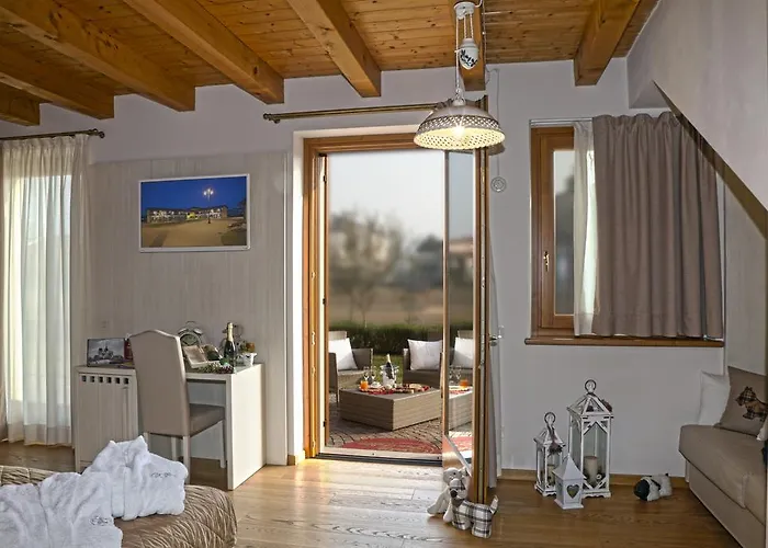 Alloggio per agriturismo Corte San Felice *