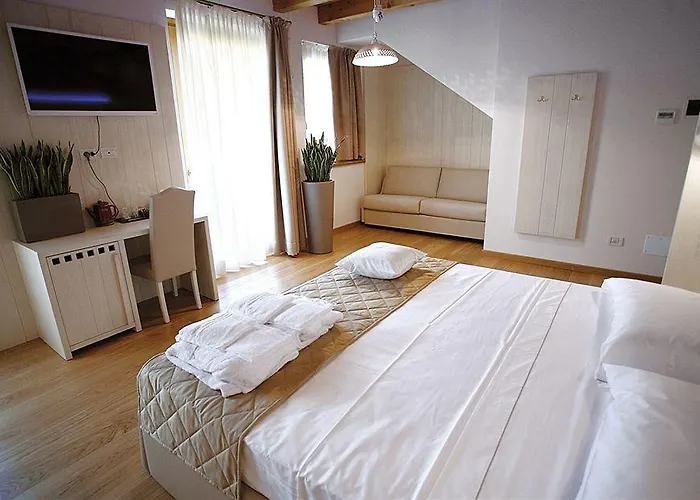 Corte San Felice Alloggio per agriturismo