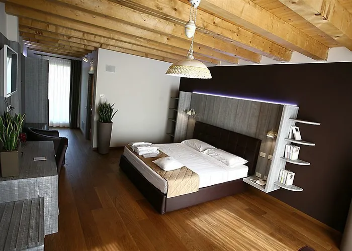 Alloggio per agriturismo Corte San Felice *