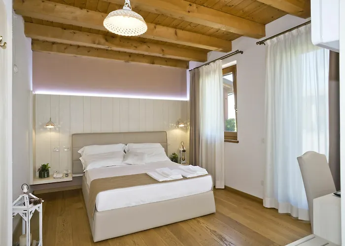 Corte San Felice Alloggio per agriturismo