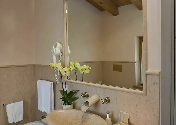 Corte San Felice Alloggio per agriturismo