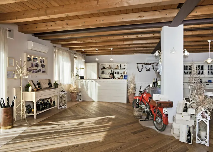 Alloggio per agriturismo Corte San Felice *