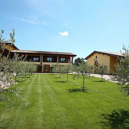 Corte San Felice Κατάλυμα σε φάρμα *