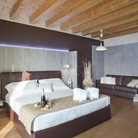 Κατάλυμα σε φάρμα Corte San Felice *